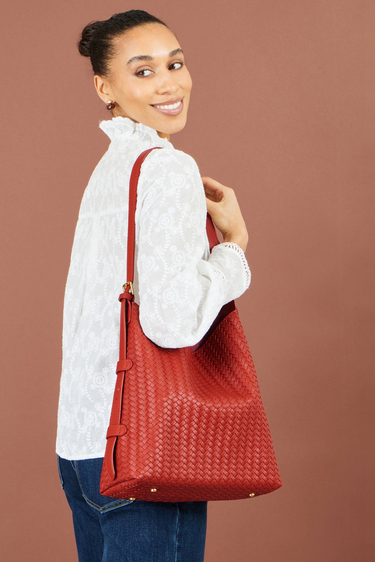 Yumi Red Woven Shoulder Bag With Detachable Inside Purse