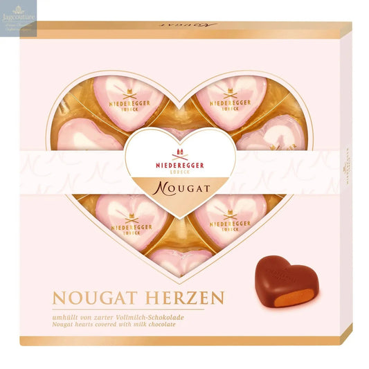 Foiled milk chocolate praline hearts in gift box